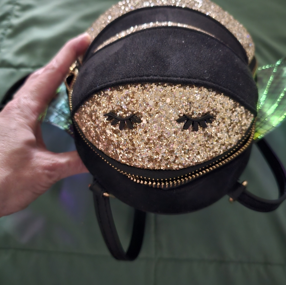 Betsey Johnson Bee Convertable Backpack / Crossbo… - image 3